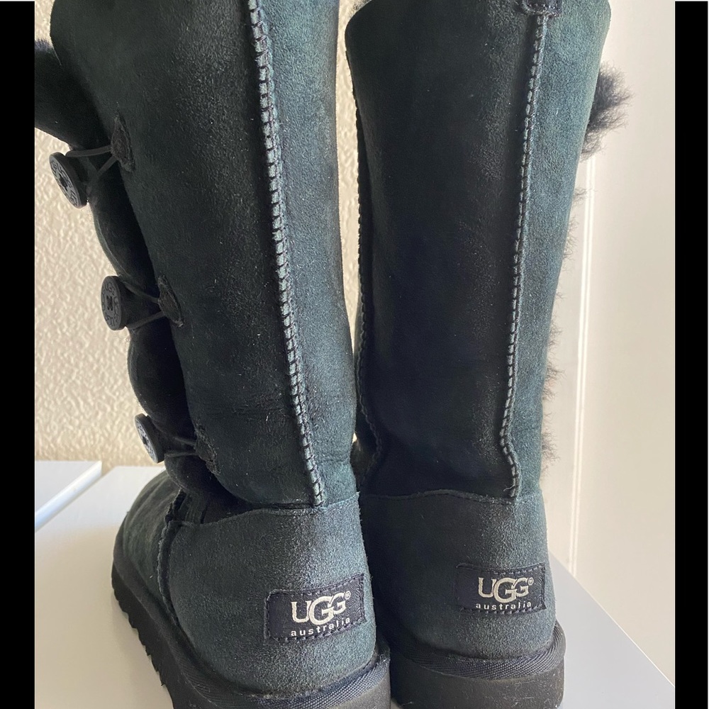 Ugg Bailey - image 2